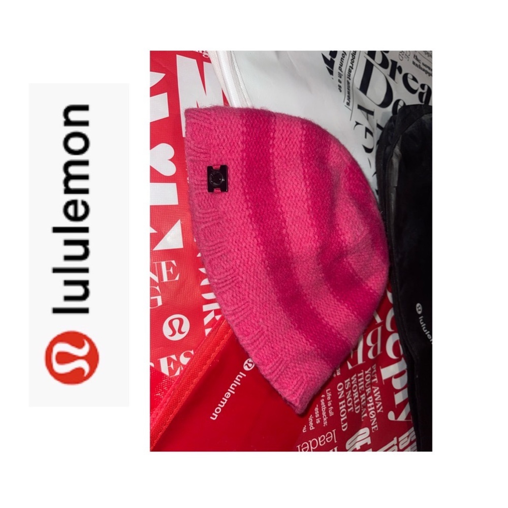 LuLuLemon Fuchsia/Magenta wool Beanie. Vintage style